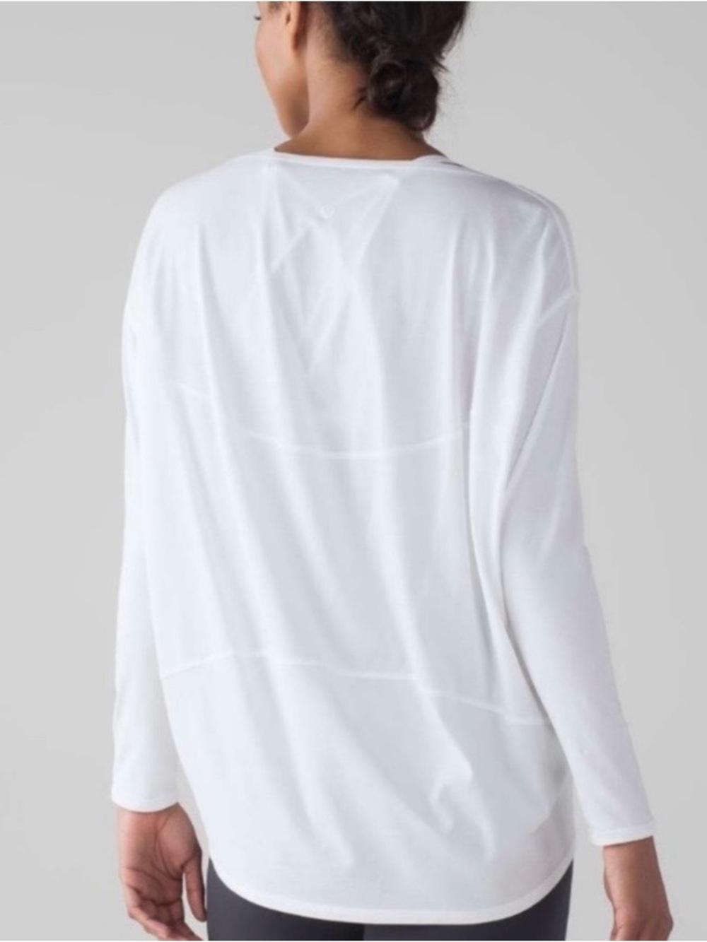 Lululemon Back in Action Long Sleeve Tee in White, Size 10